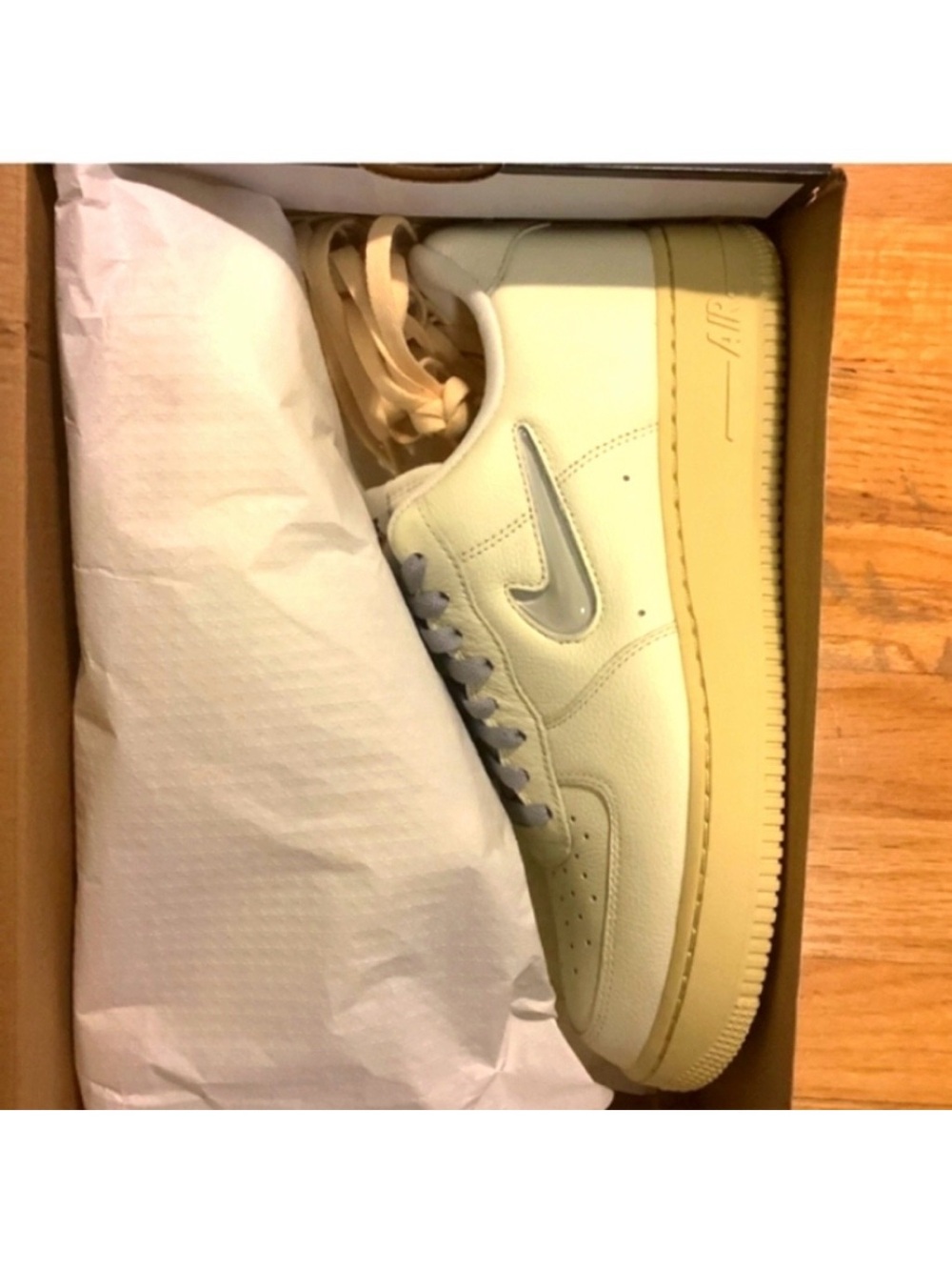 Nike Air Force 1 Low 07 LX Coconut Milk Nike AF1 Low Mens Size 9.5 New In Box